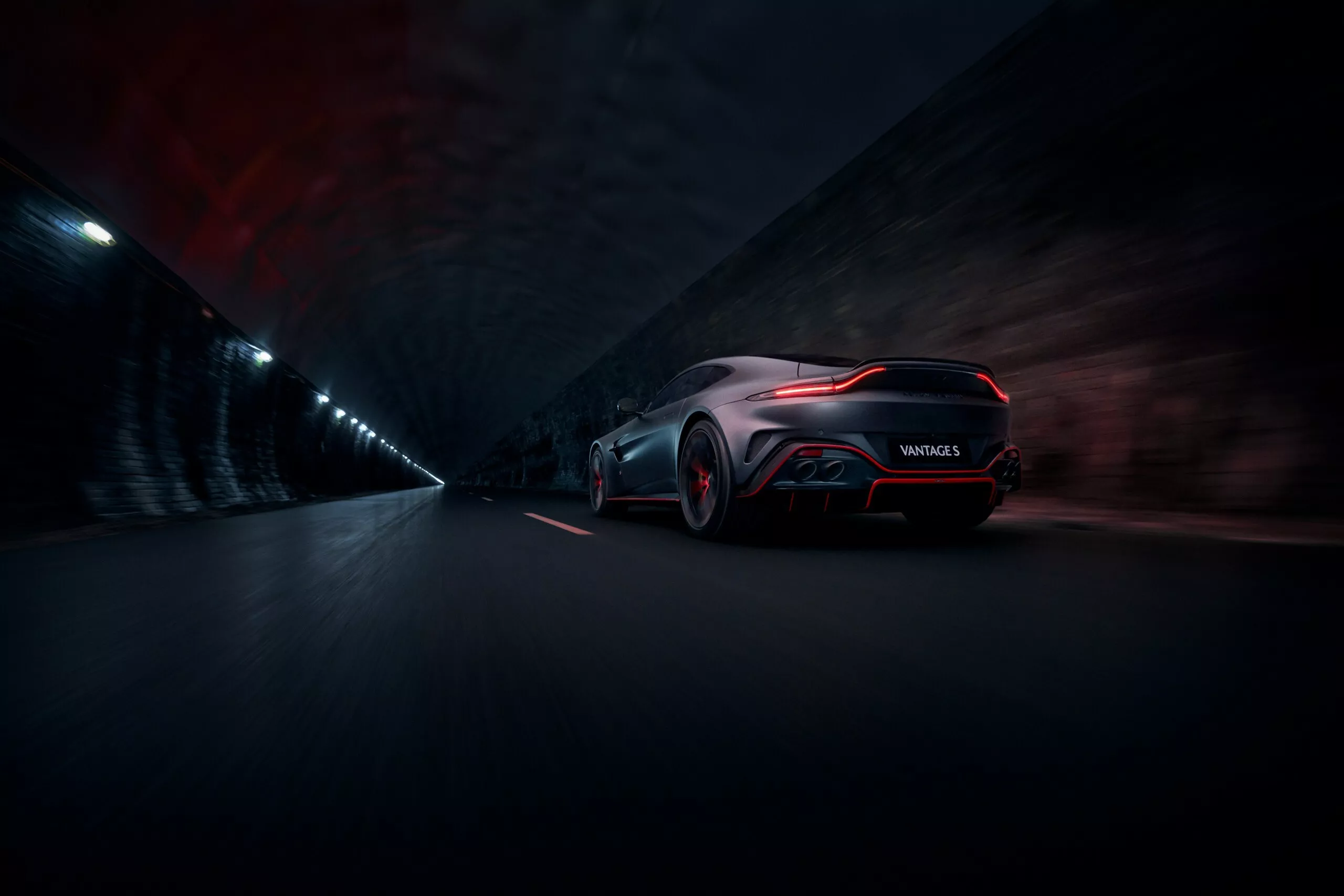 aston martin vantage s gfos 3