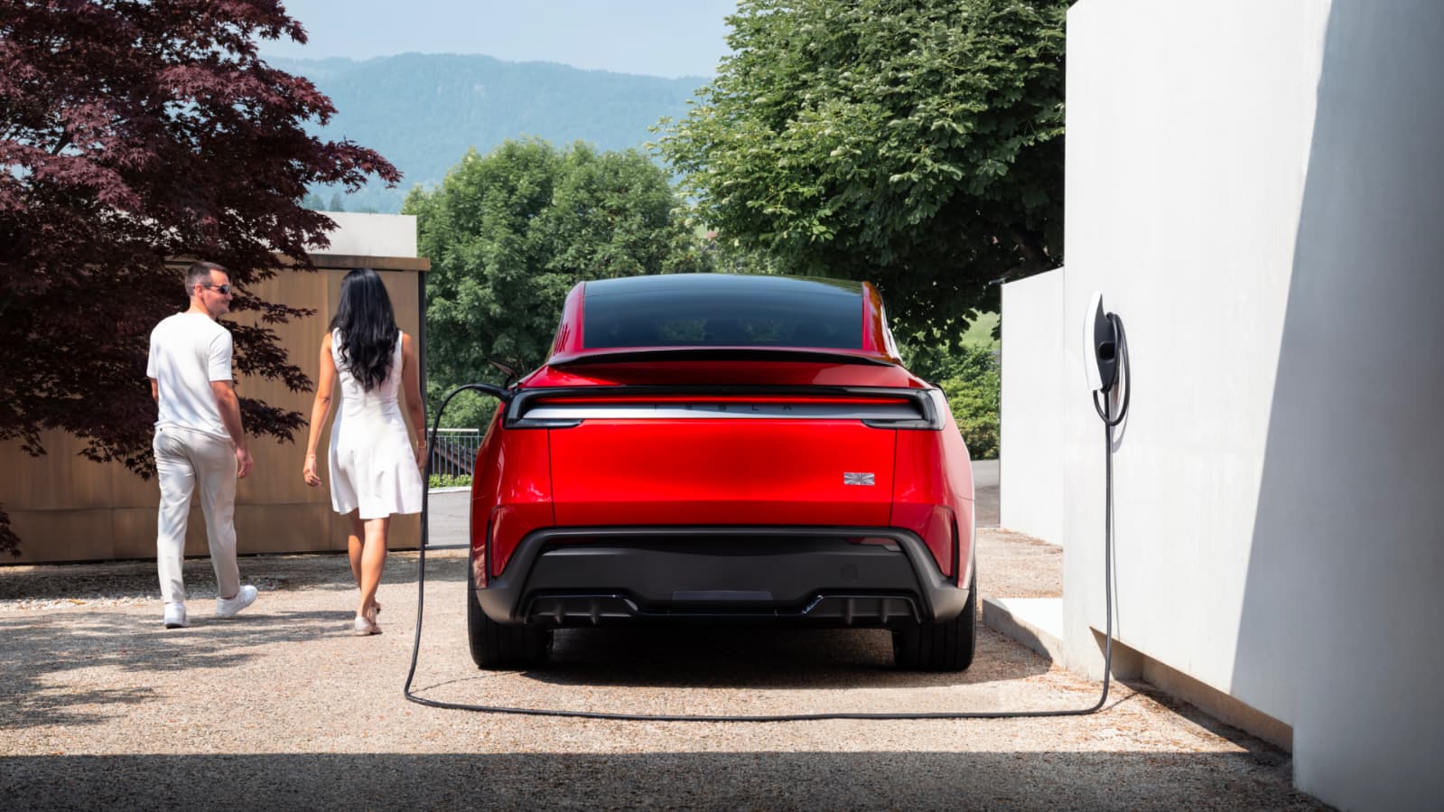 tesla model y performance 2025 trasera 13