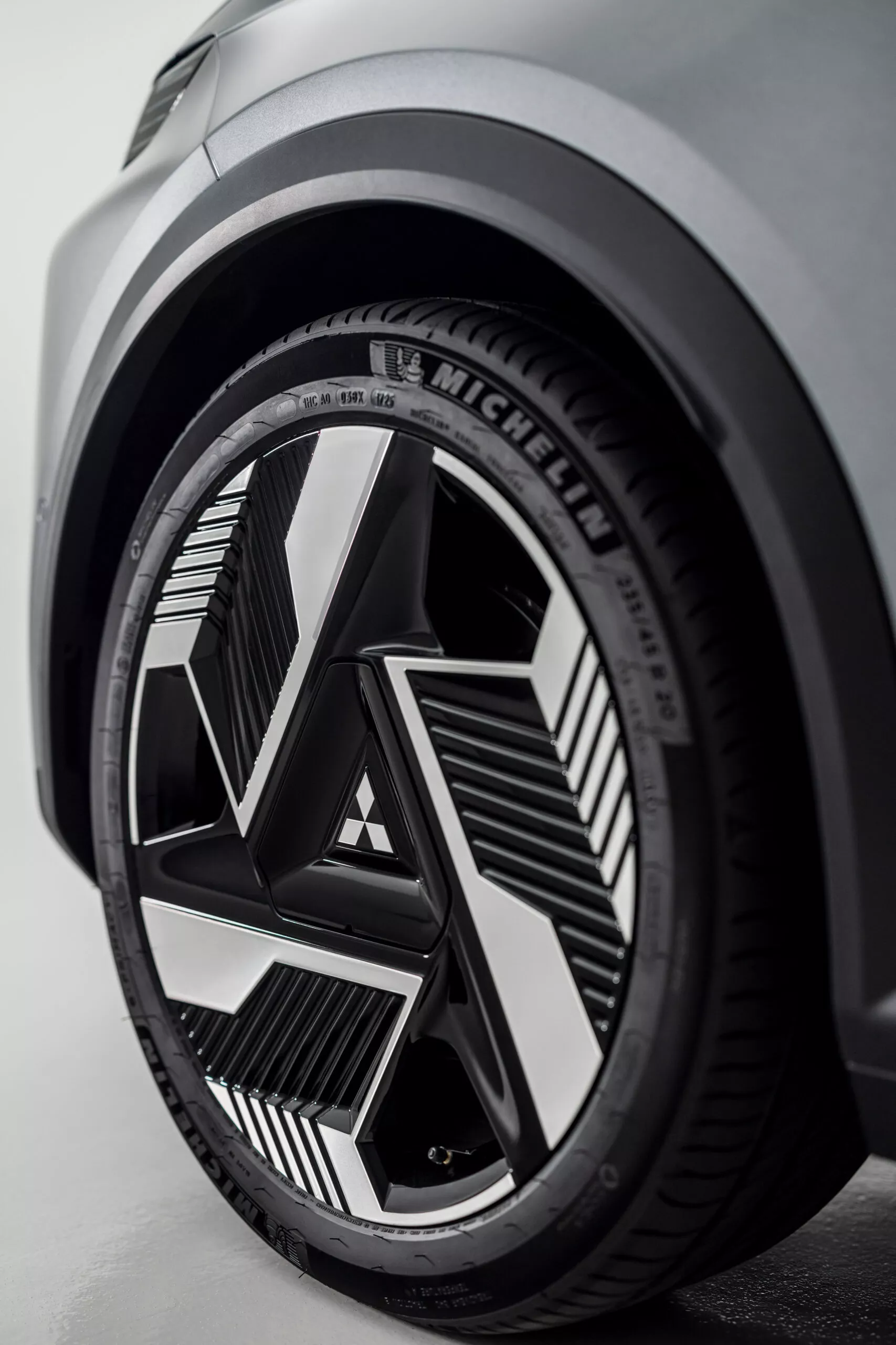 mitsubishi eclipse cross ev 0016 scaled