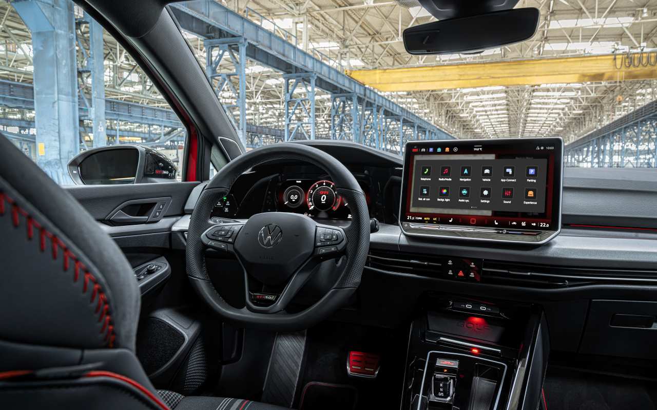 volkswagen golf gti 50 aniversario 27