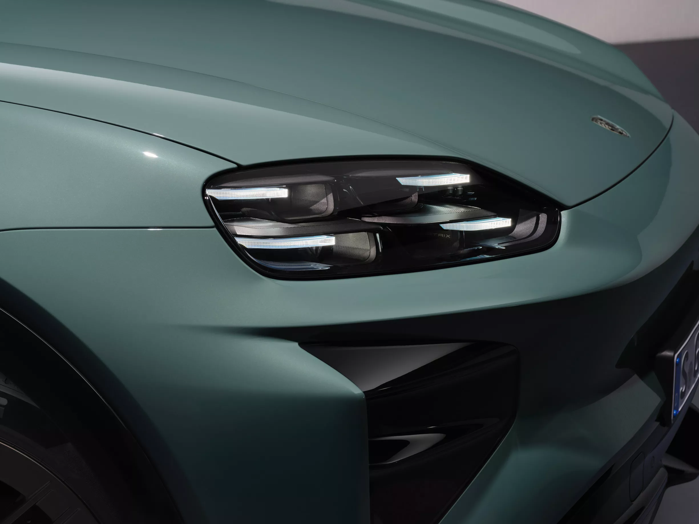 2026 porsche cayenne turbo electric 00009
