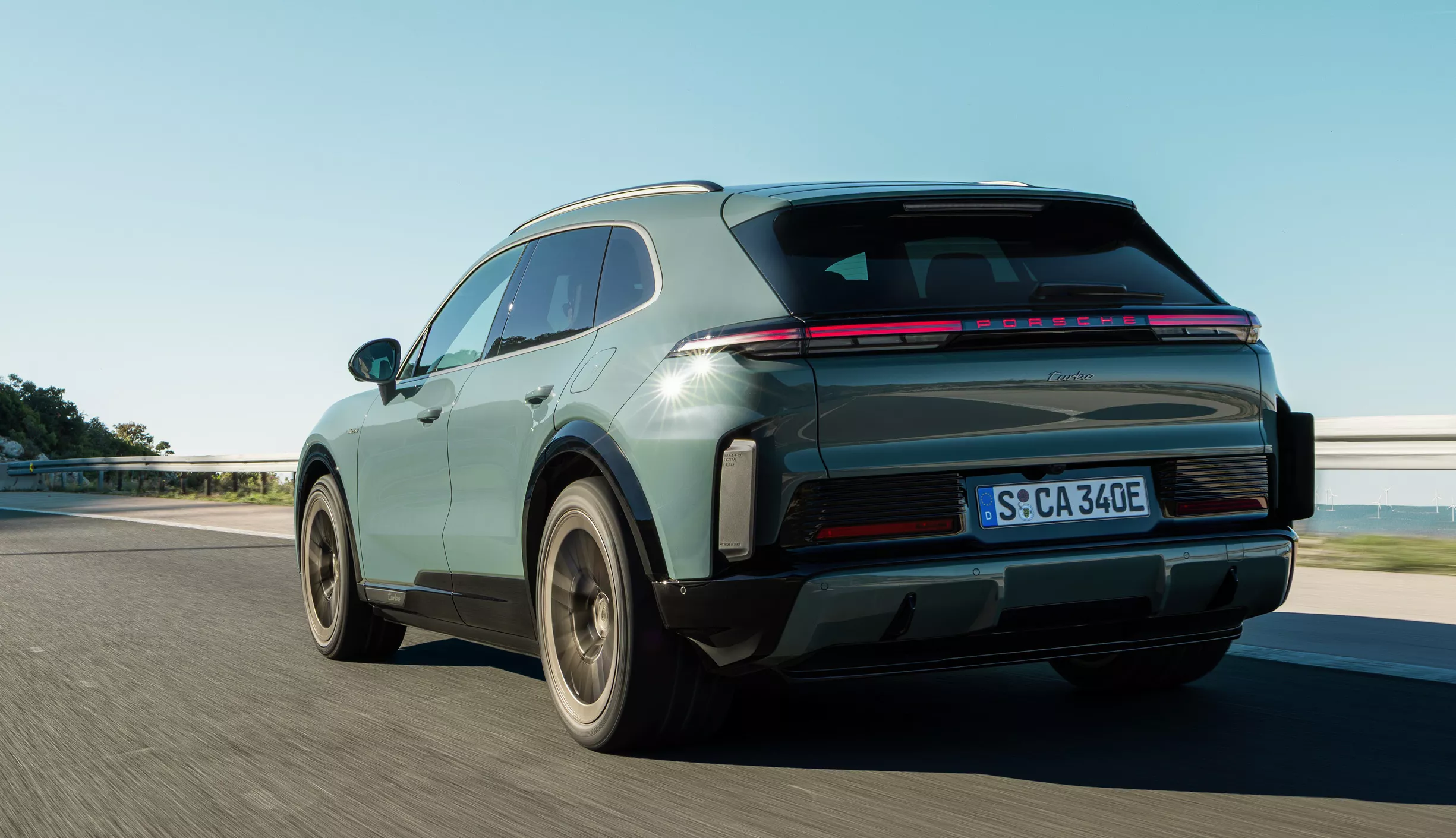 2026 porsche cayenne turbo electric 00013