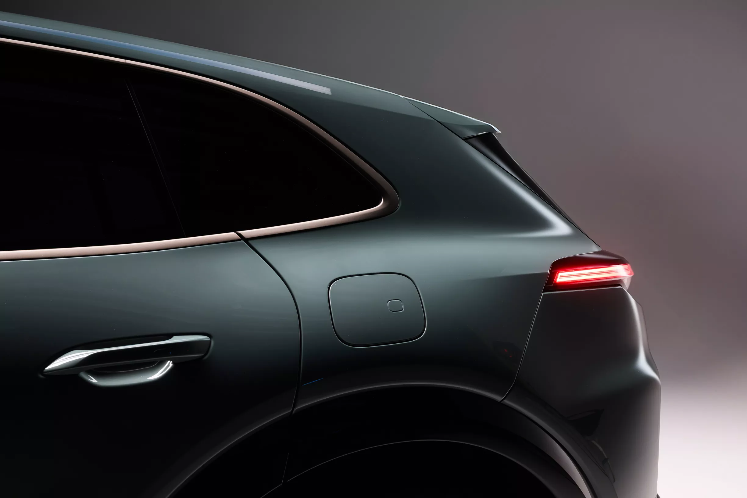2026 porsche cayenne turbo electric 00026