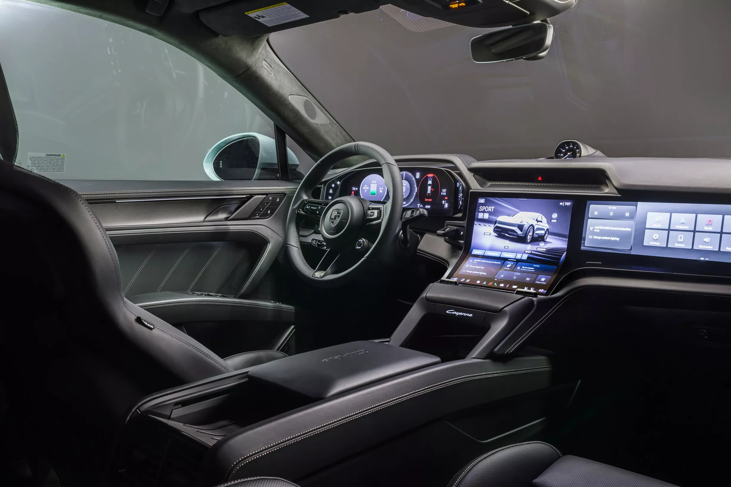 2026 porsche cayenne turbo electric 00035