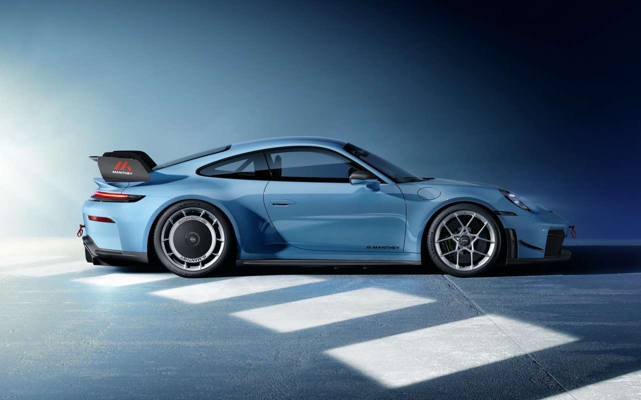porsche 911 gt3 con kit manthey 3