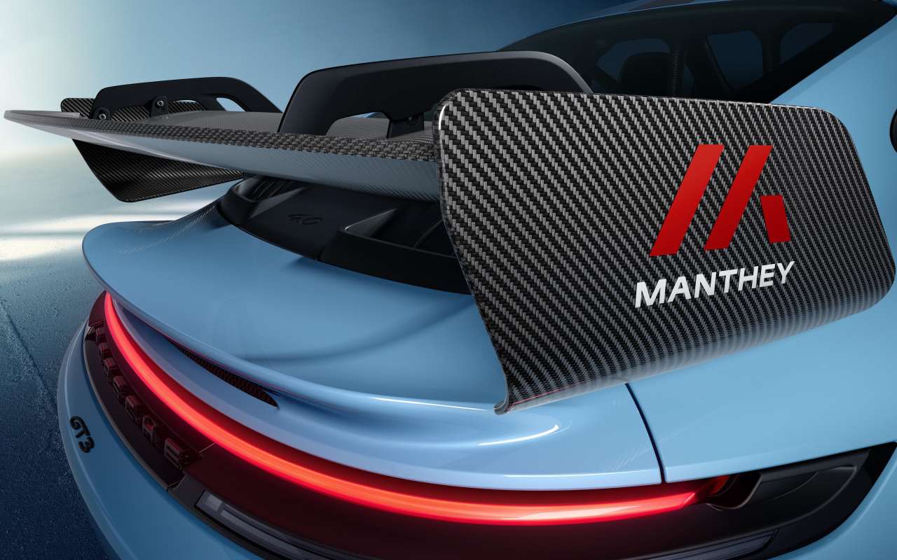 porsche 911 gt3 con kit manthey 4