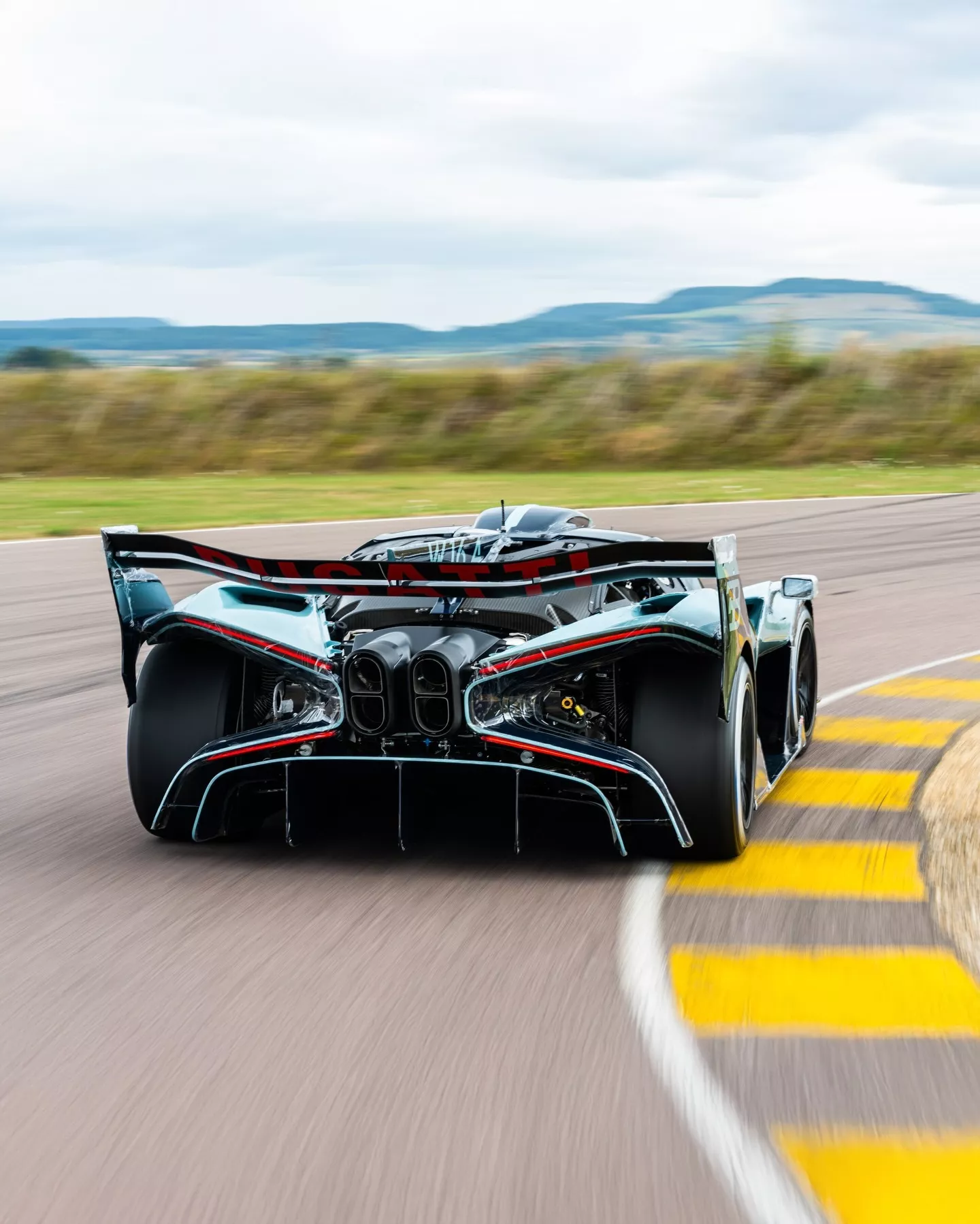bugatti bolide production 13