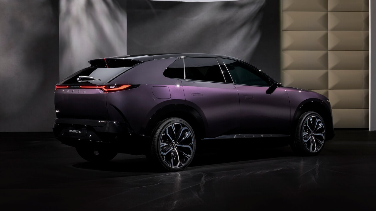 mazda pone en jaque a tesla con el cx 6e su nuevo suv electrico con alma 2026111909 1767822140 14