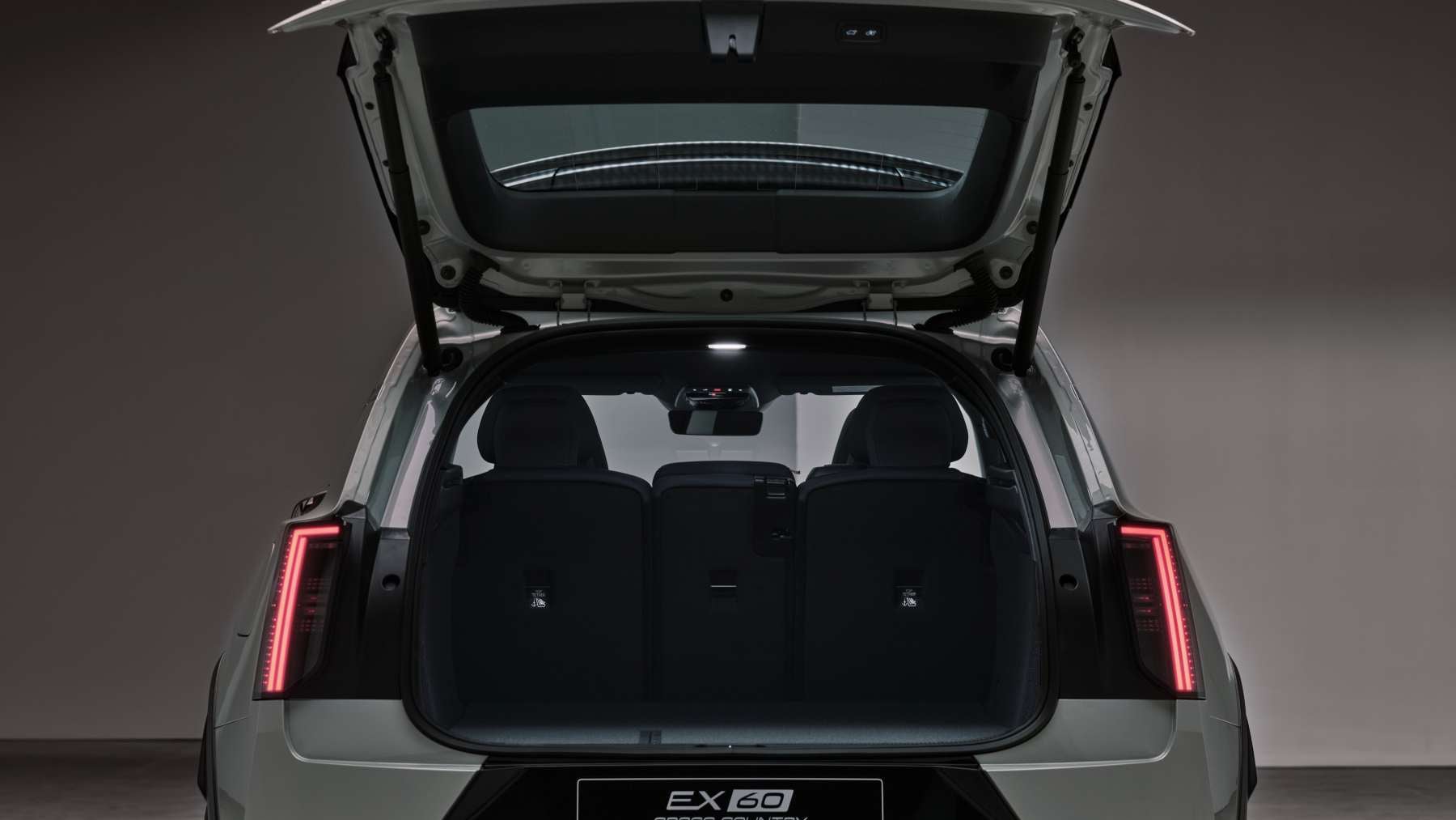 volvo ex60 26