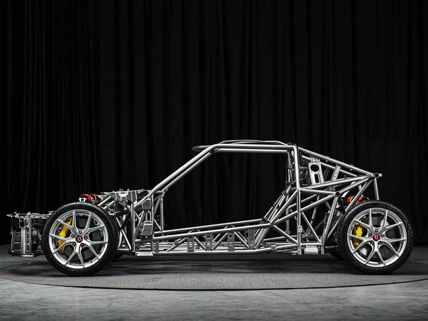 jmev01 sports car 14