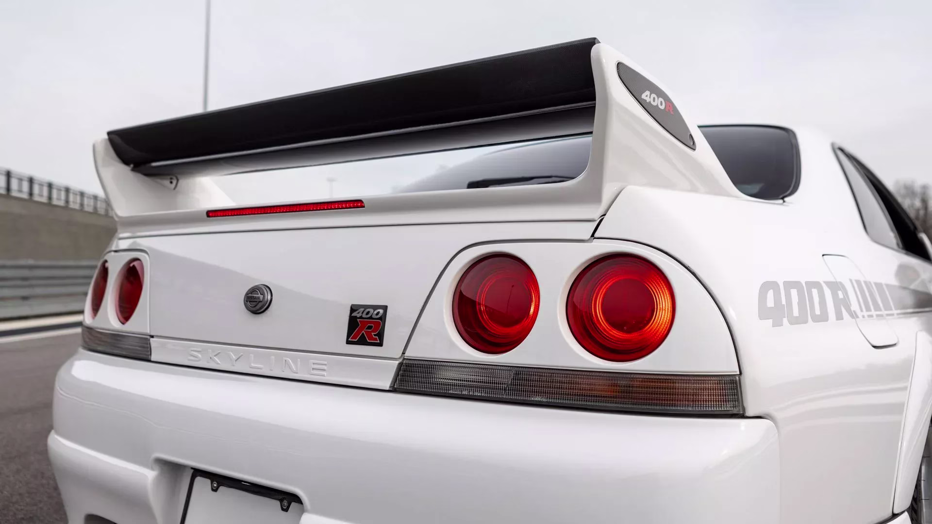 Solo hay 44 en el mundo: el Nissan Skyline R33 NISMO 400R busca dueño… y ahora puede ser tuyo