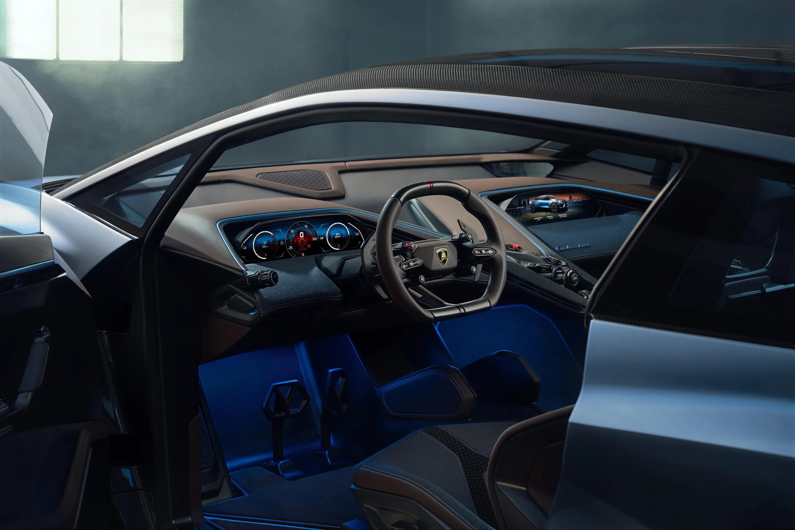 Lamborghini cancela sus planes de un modelo 100% eléctrico: apostará por la tecnología PHEV en el Lanzador