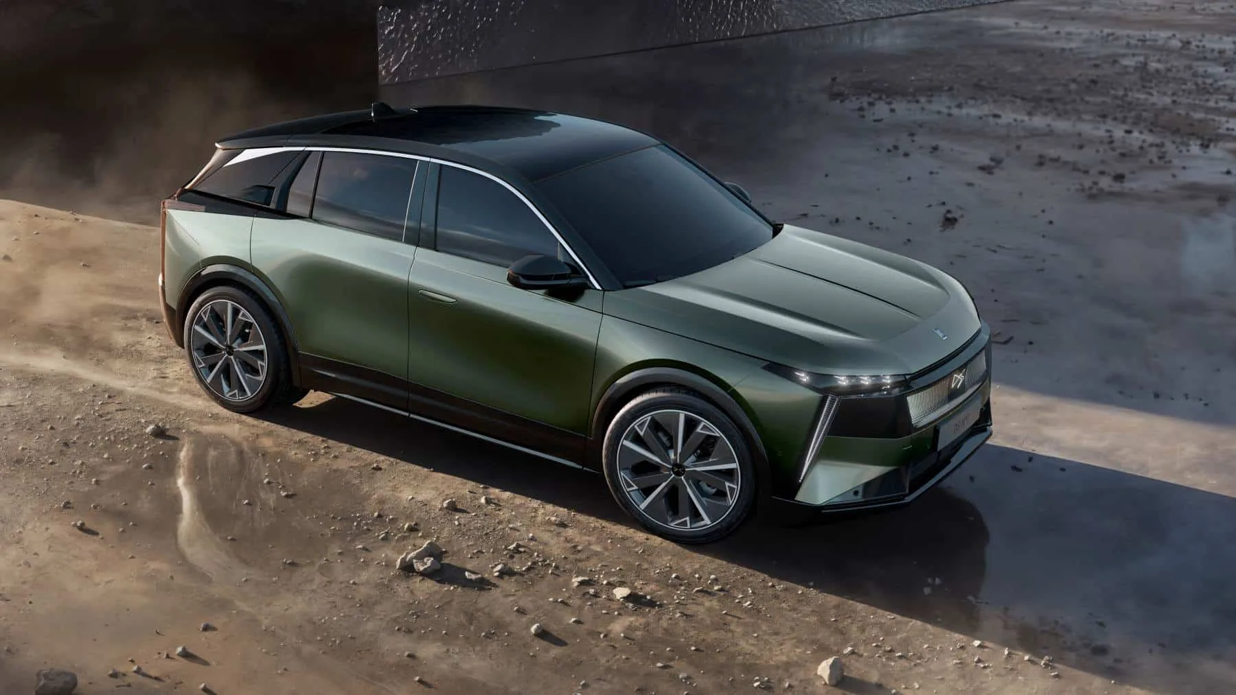 Nuevo DS Nº7: el SUV premium crece y alcanza 740 km de autonomía