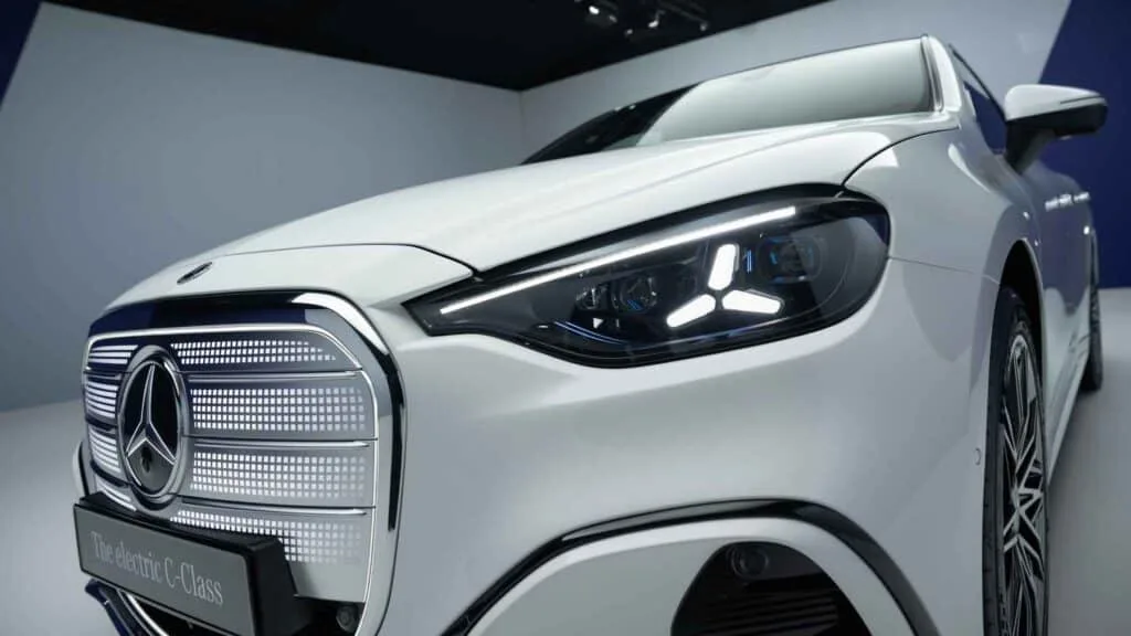 El BMW i3 tiene un gran problema, se llama Mercedes Clase C, recupera 325 km en 10 minutos y tiene 762 km de autonomía