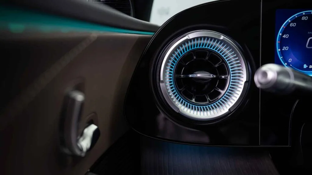 El BMW i3 tiene un gran problema, se llama Mercedes Clase C, recupera 325 km en 10 minutos y tiene 762 km de autonomía