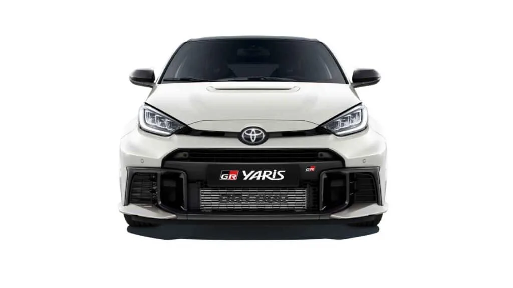 Piden más de 50.000 euros por este Toyota Yaris, pero cuando veas su freno de mano vertical y sus 280 CV lo entenderás todo