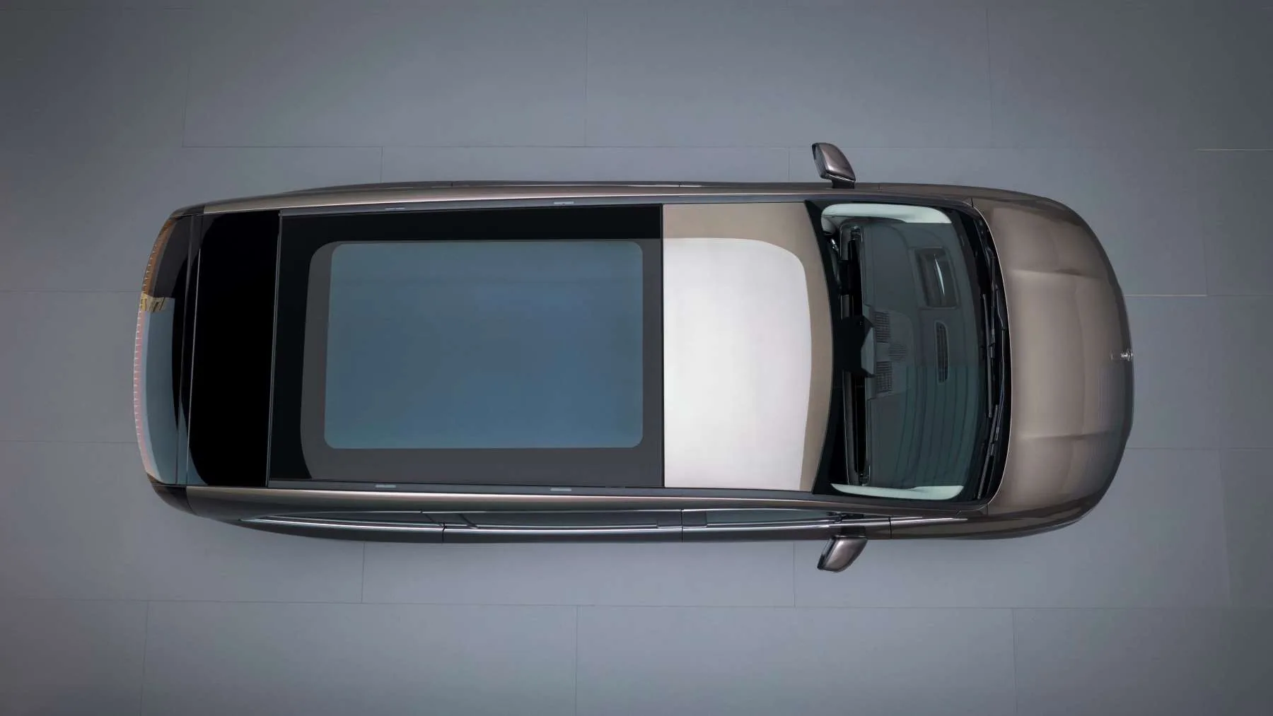 713 km, hasta 8 plazas y hecho en España: el nuevo Mercedes VLE es el eléctrico familiar que quiere cambiarlo todo
