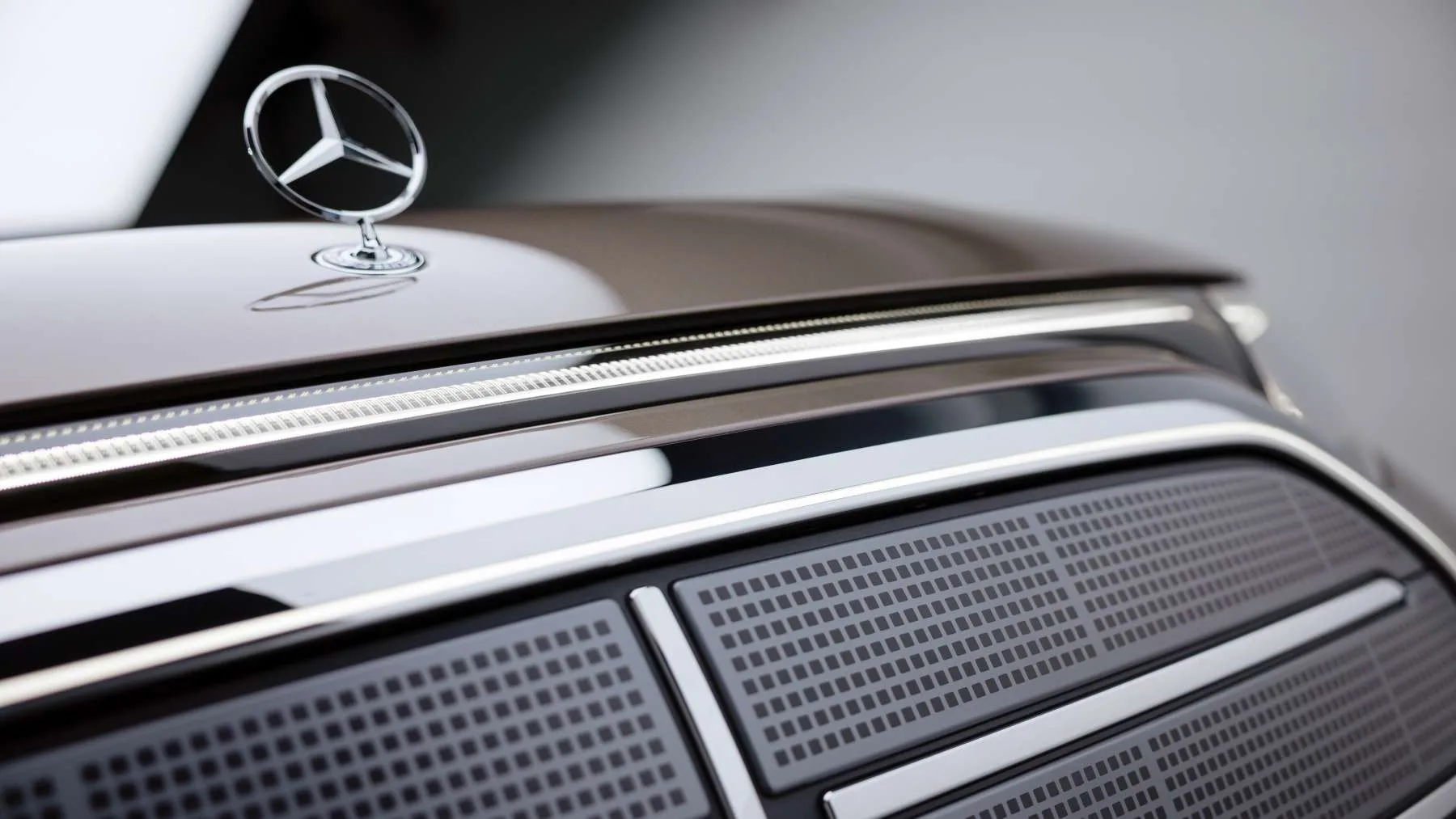713 km, hasta 8 plazas y hecho en España: el nuevo Mercedes VLE es el eléctrico familiar que quiere cambiarlo todo