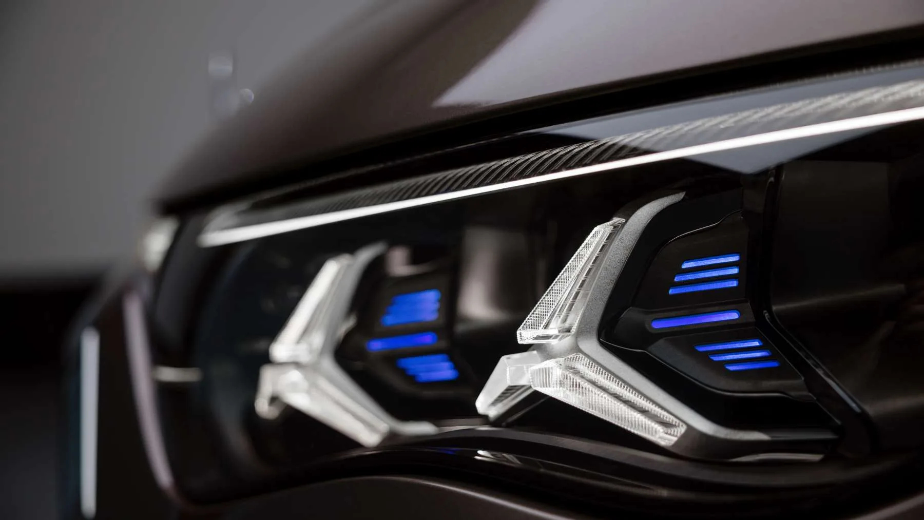 713 km, hasta 8 plazas y hecho en España: el nuevo Mercedes VLE es el eléctrico familiar que quiere cambiarlo todo