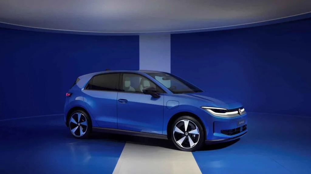 Adiós al Volkswagen Polo que conocías: ahora es 100% eléctrico, tiene 455 km de autonomía y cuesta 25.990 euros (con ayudas)