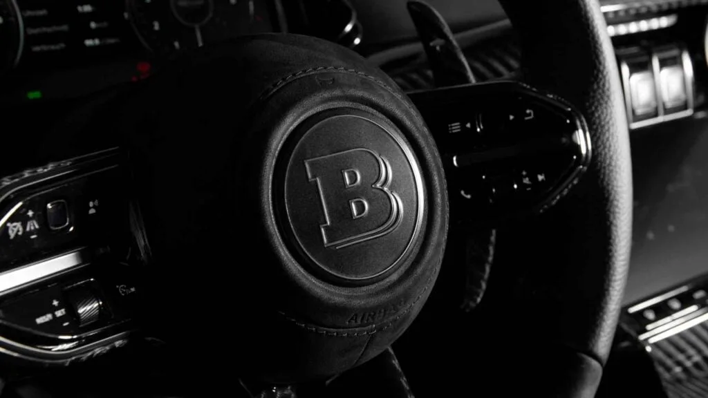 El nuevo brabus bodo tiene cuatro plazas 1 000 cv y una receta que ya parecia prohibida en europa 40
