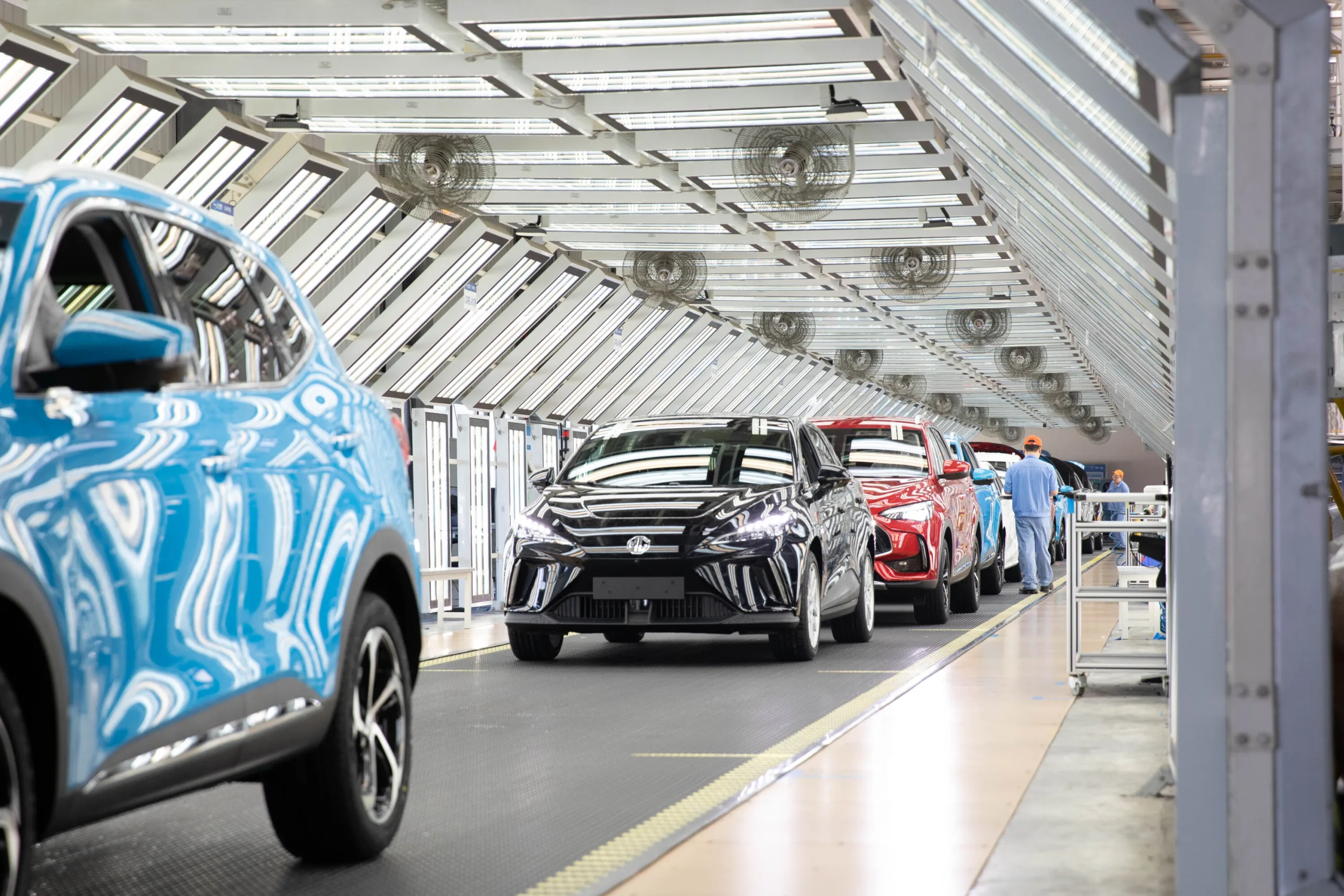 Mg elige espana para su gran salto europeo fabricara 120 000 coches al ano en galicia