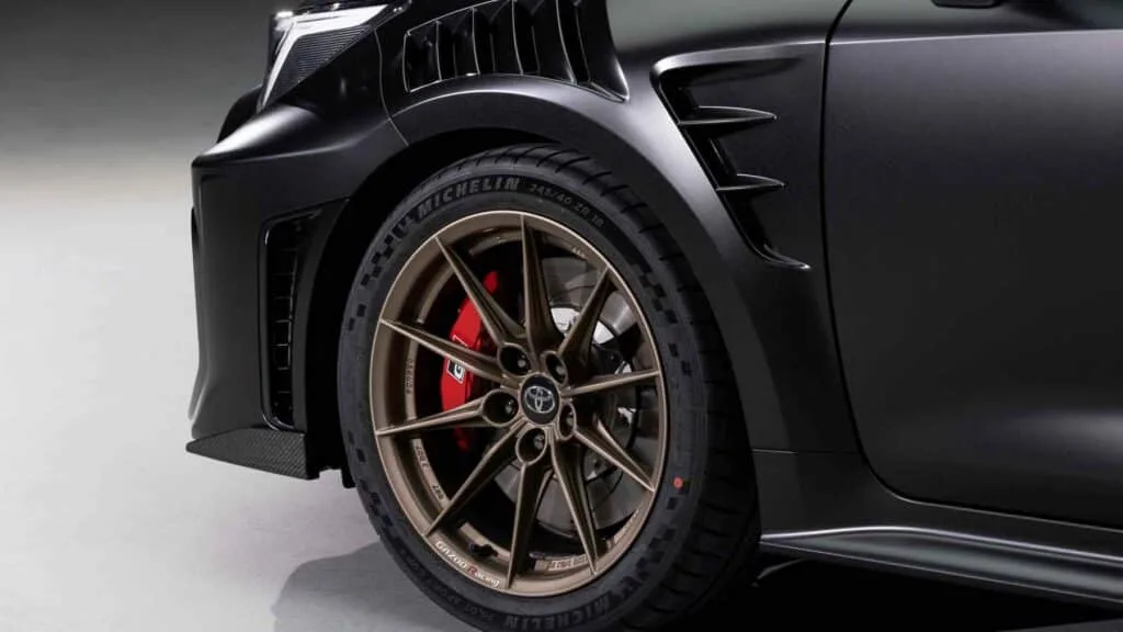 El corolla mas extremo de toyota nace en nurburgring y europa tendra que conformarse con mirarlo 4