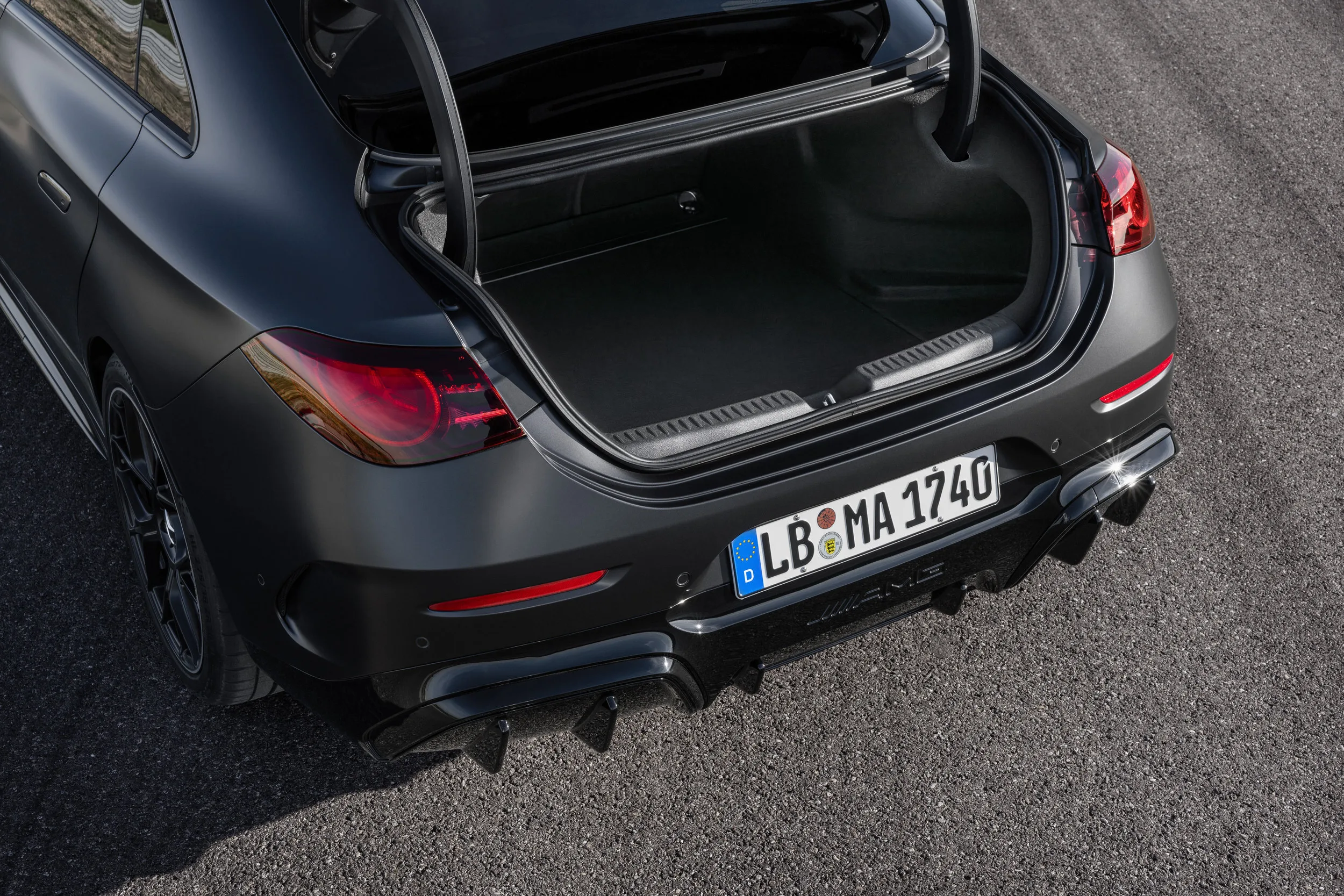 Mercedes amg responde a los puristas con cifras 680 cv tres motores y el cla mas potente jamas fabricado