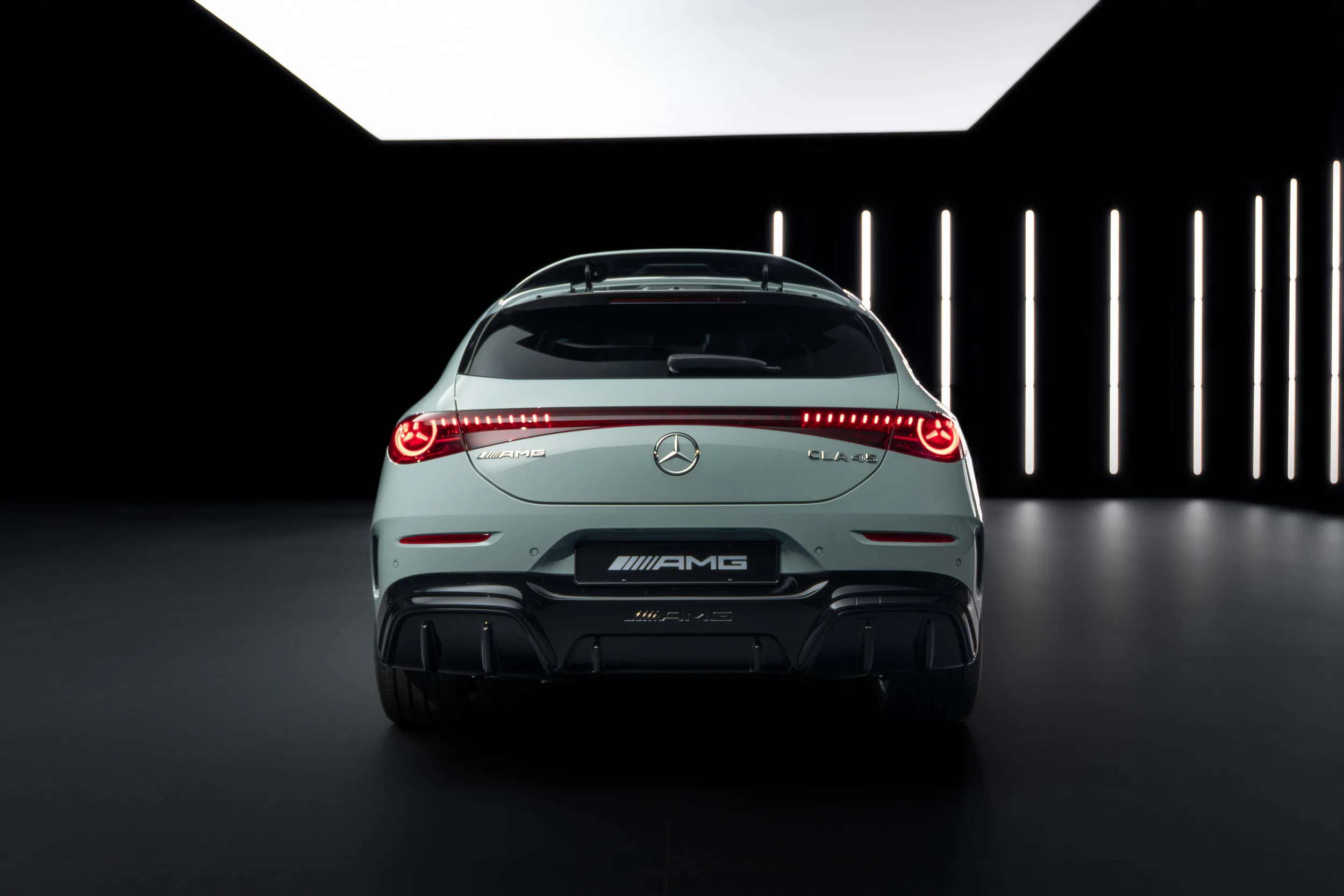 Mercedes amg responde a los puristas con cifras 680 cv tres motores y el cla mas potente jamas fabricado 51