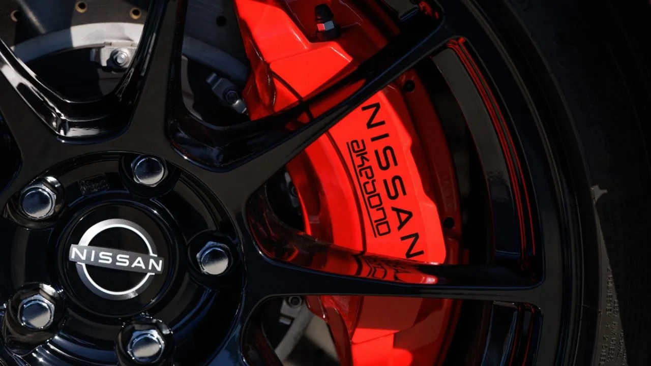 El secreto que delata si un nissan es realmente deportivo esta en el color de sus pinzas de freno 4