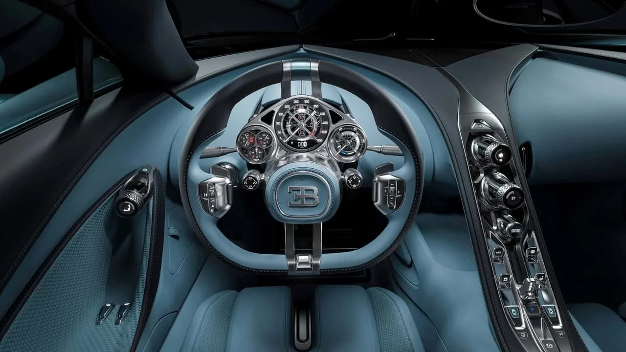 Bugatti Tourbillon V16 con posible cambio manual