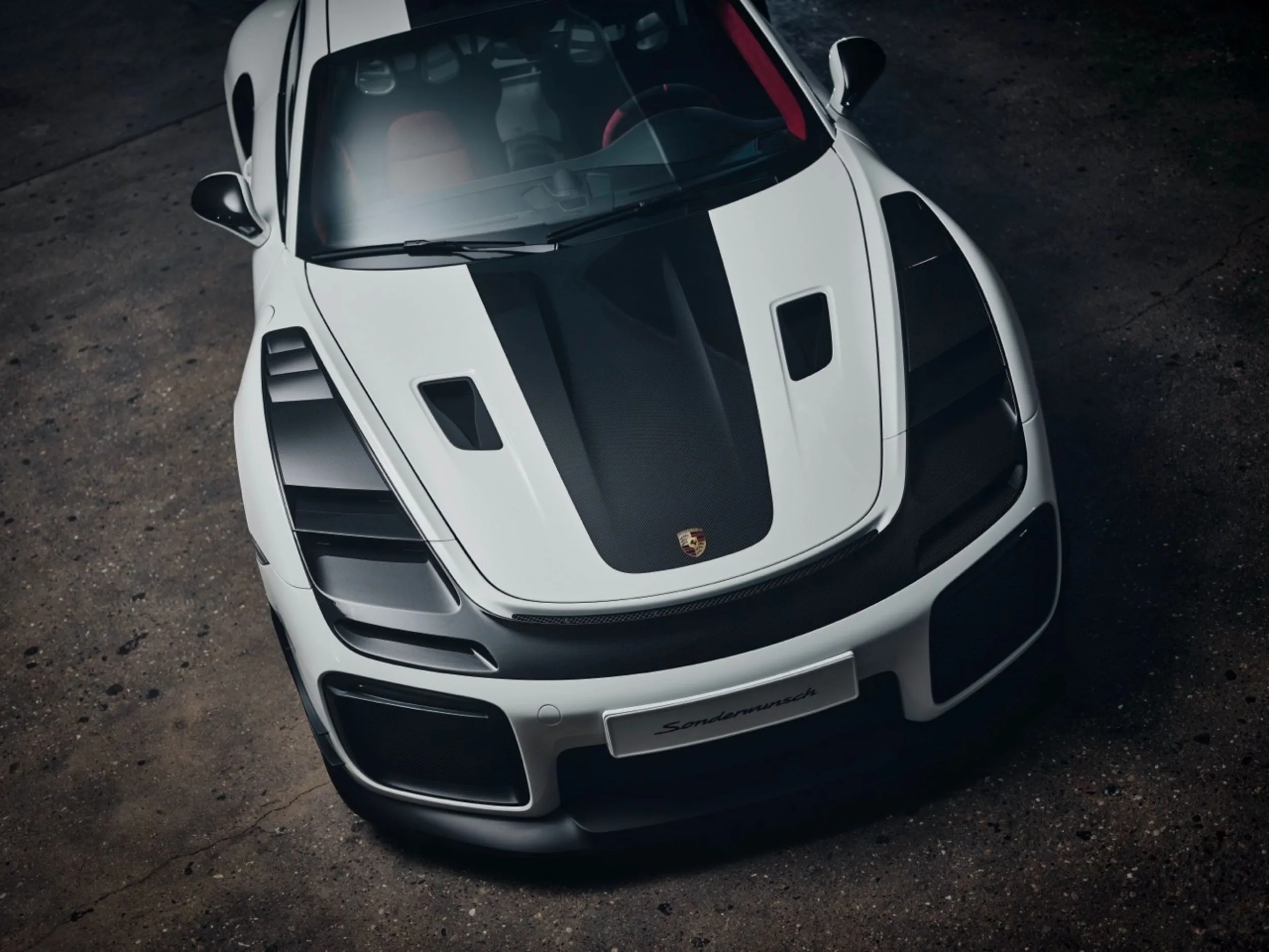 El porsche 911 sin faros de los 80 esta de vuelta un brutal gt2 rs creado para un unico cliente 6