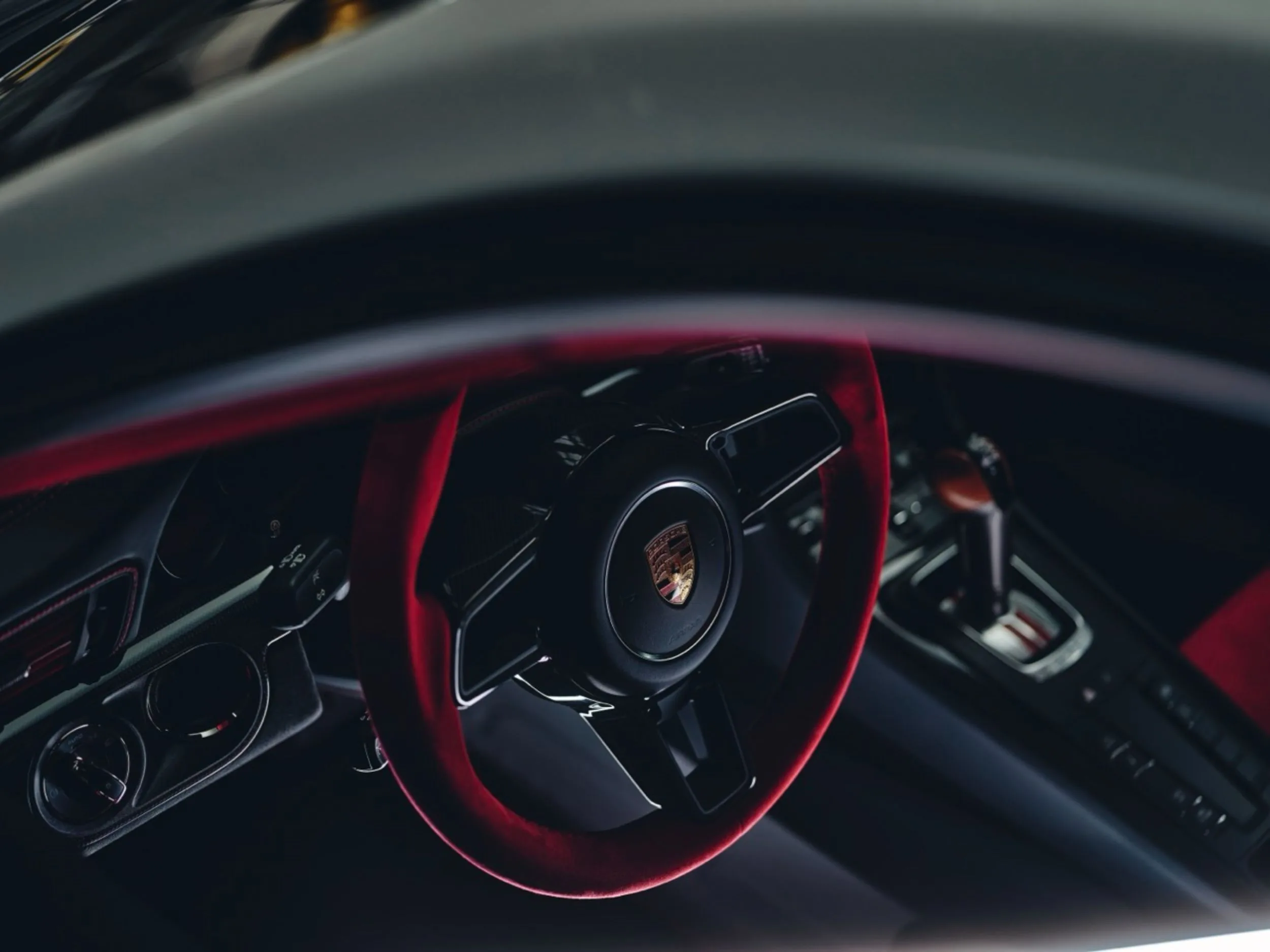 El porsche 911 sin faros de los 80 esta de vuelta un brutal gt2 rs creado para un unico cliente 19