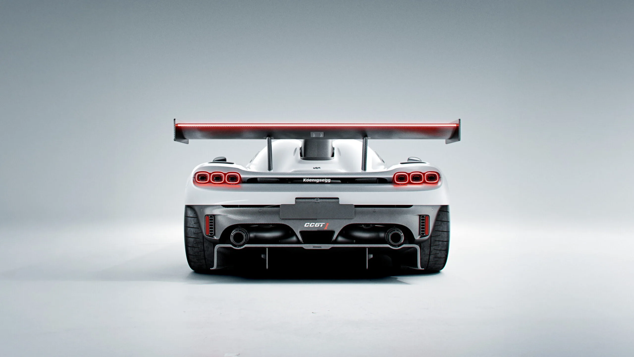 Las reglas mataron este koenigsegg antes de que pudiera competir ahora vuelve con 1 600 cv y matricula 12