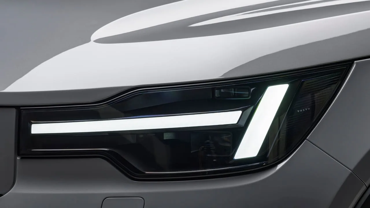 El volvo xc40 se niega a envejecer nuevo diseno y google gemini para seguir dando guerra entre los suv premium 13