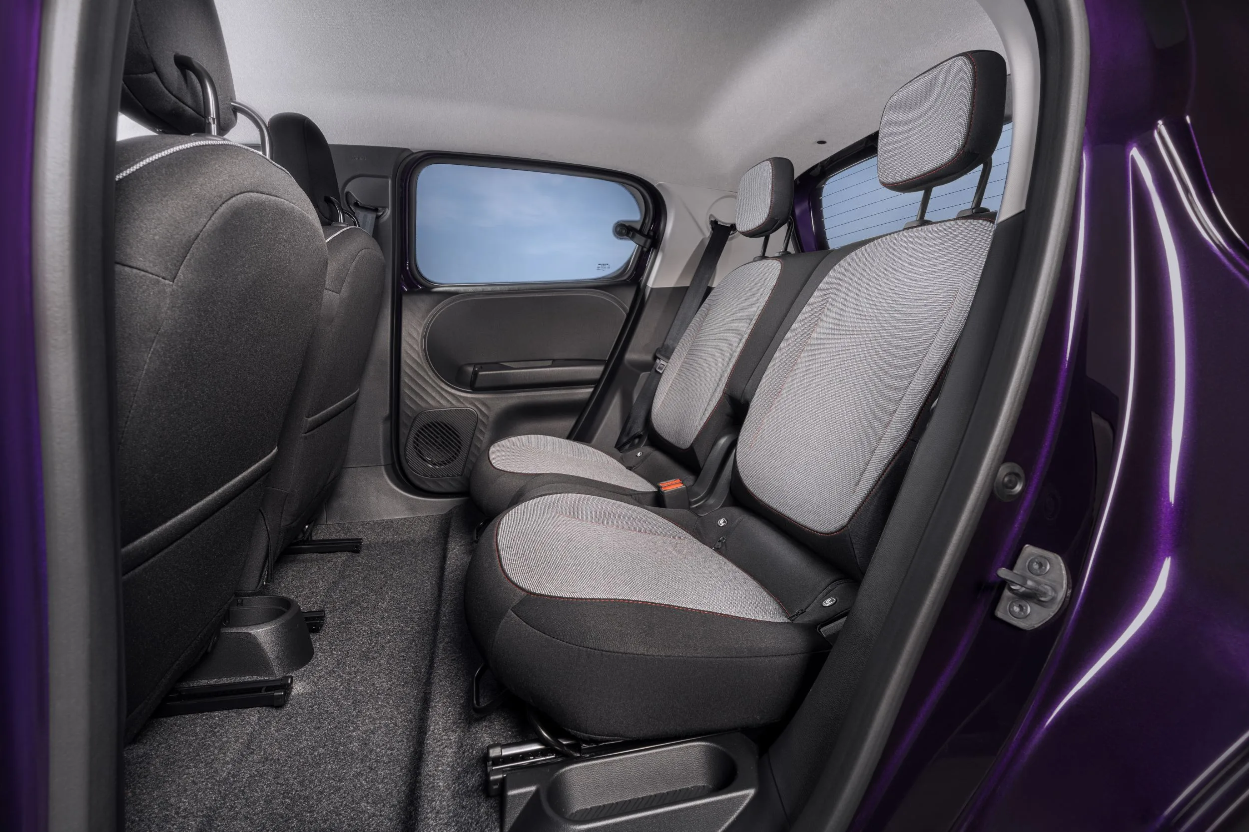 El nissan pixo vuelve pero no como lo recuerdas ahora sera electrico y ofrecera hasta 259 km de autonomia 68