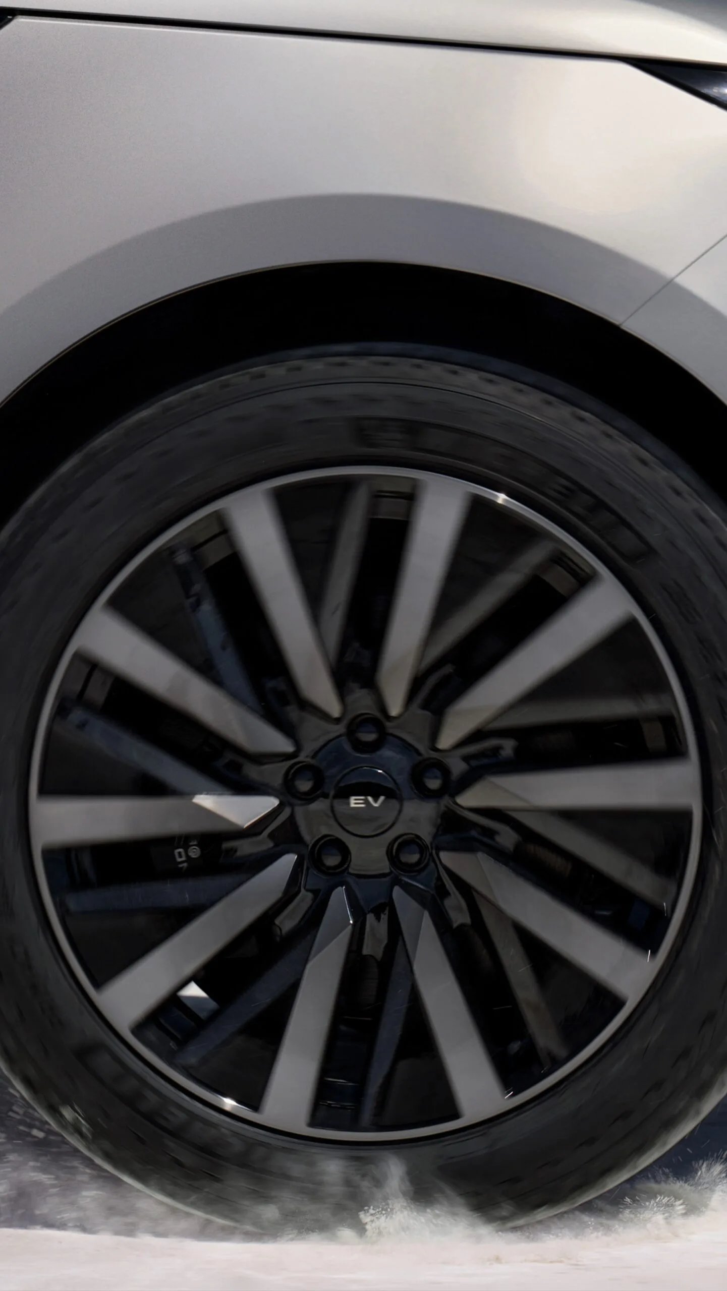 Rueda del Range Rover Sport bajo el paso de rueda
