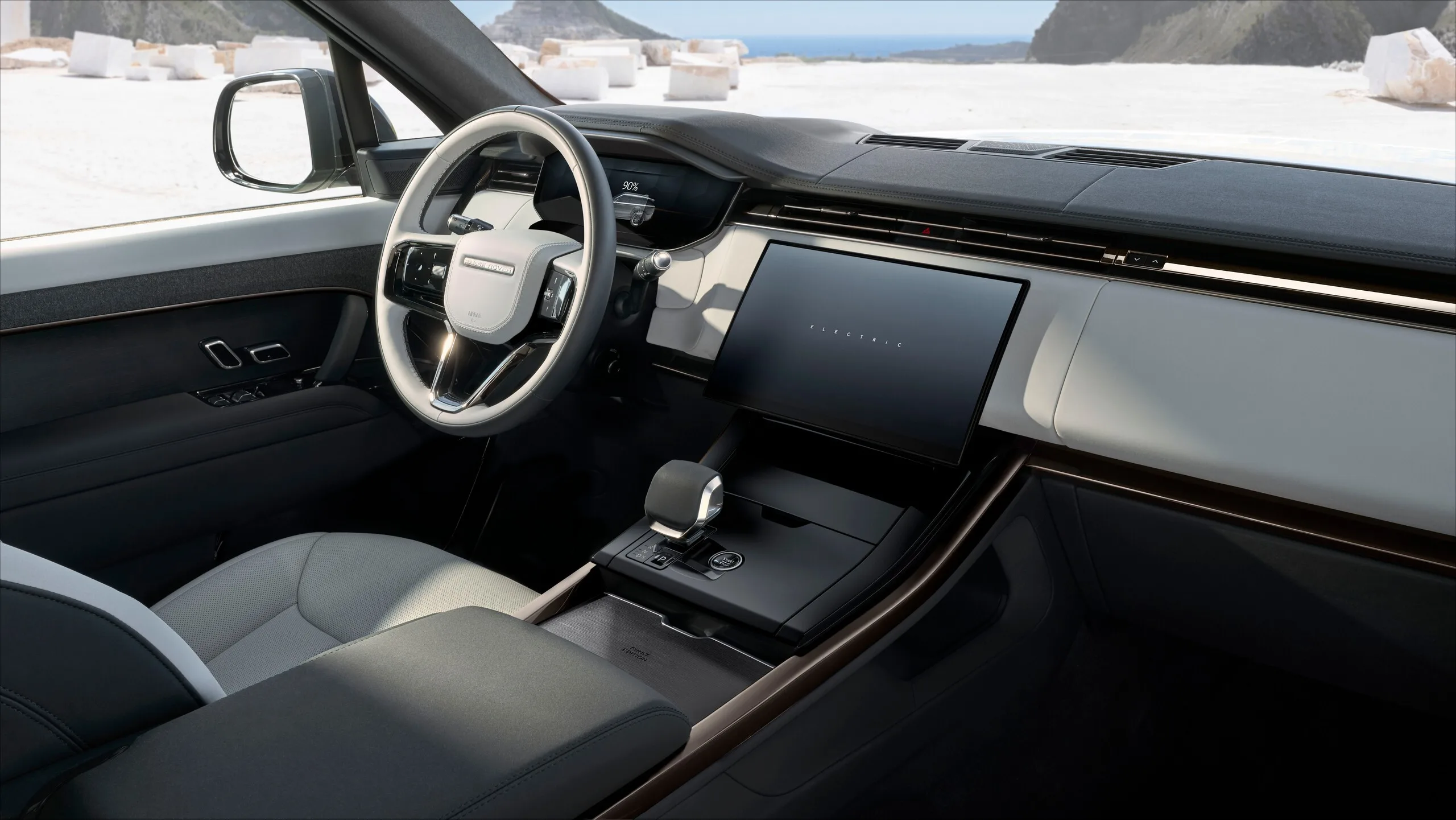 Salpicadero del Range Rover Sport con volante y pantalla