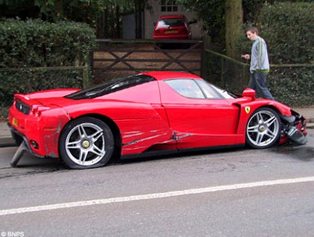 Ferrari Enzo accidente