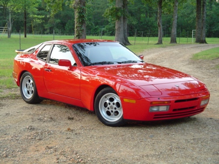 Porsche 944