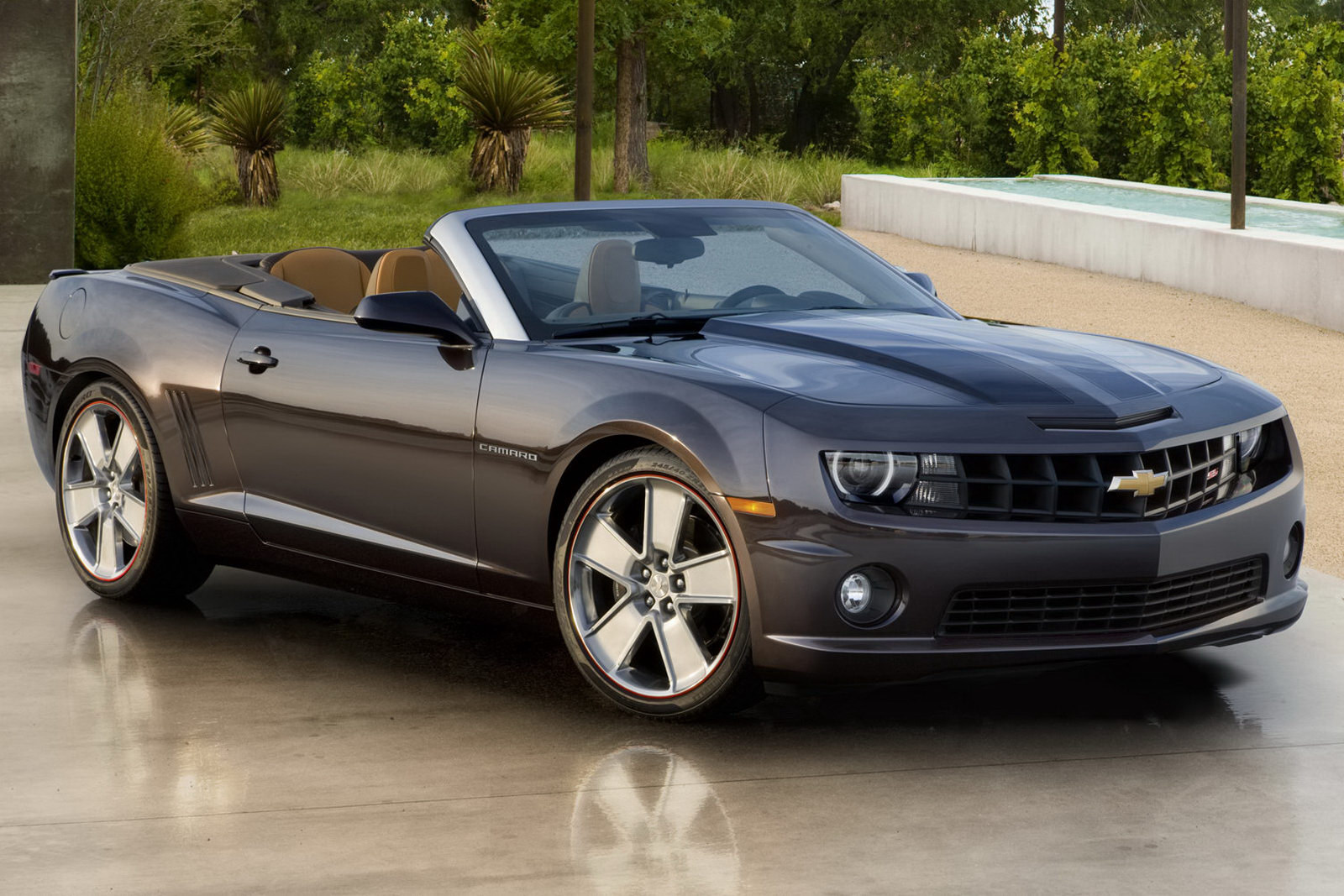 2011-Chevrolet-Camaro-Convertible-Neiman-Marcus-14
