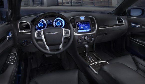 chrysler-300-interior01