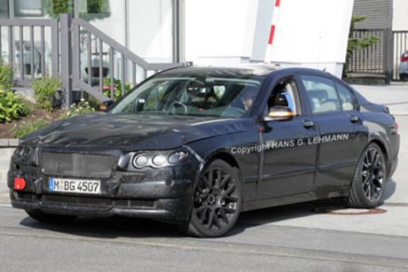 tn_09bmw7seriesf34430.jpg
