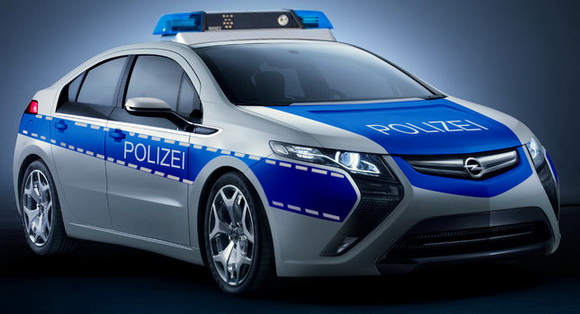 Opel-Ampera-Police-01