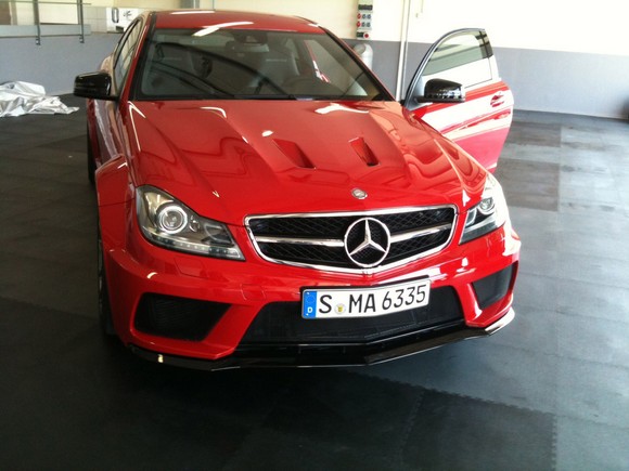 mercedes-c63-amg-black-series-2