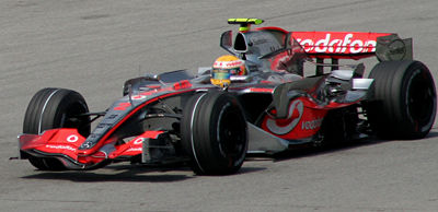 400px-lewis_hamilton_2007.jpg