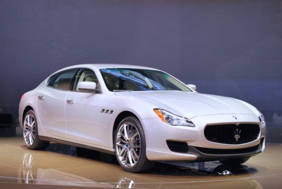 2014-maserati-quattroporte-detroit-2013---01