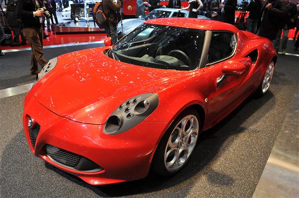 03-2013-alfa-romeo-4c-geneva