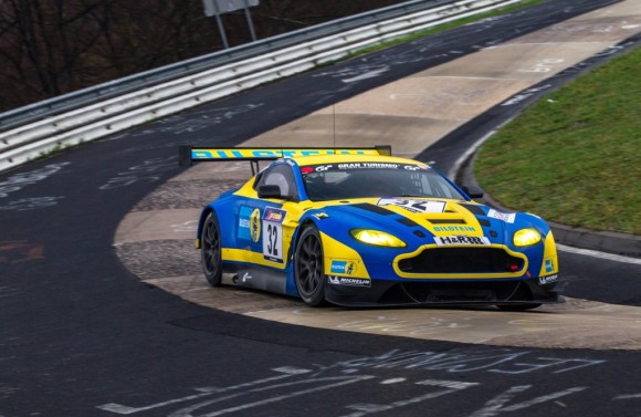 aston-martin-v12-vantage