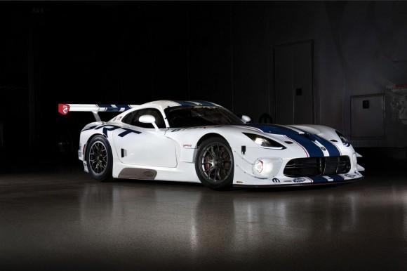SRT-Viper-GT3-R-1
